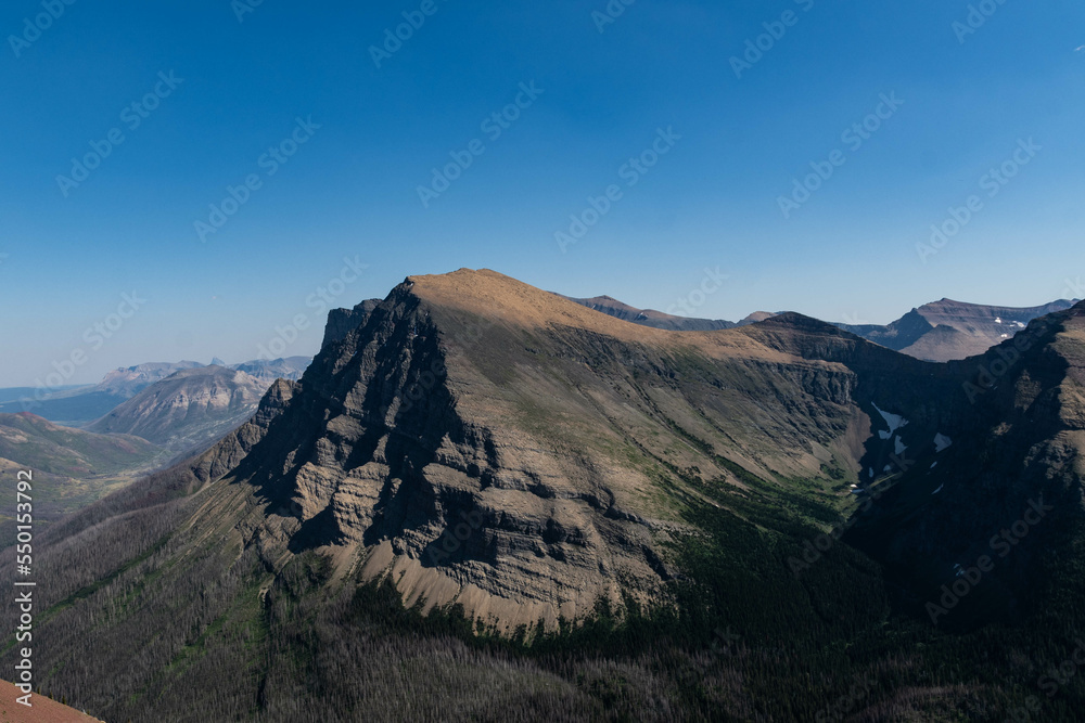 Obraz premium Landscape Mountain Views of Waterton National Park in Summer 