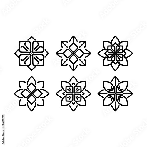 Vector templates of abstract green leaf logo designs - for medical, yoga, spa classes, beauty. Circles made with Vector leaves