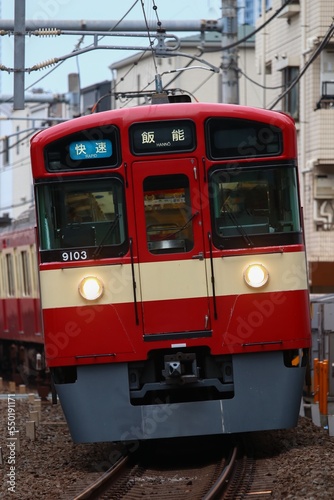 通勤電車 西武池袋線9000系レッド