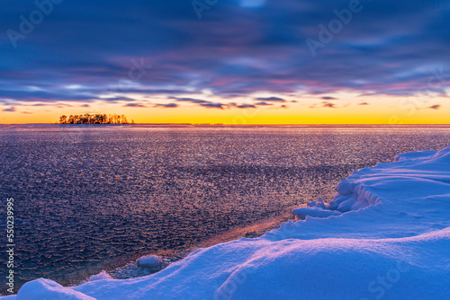 Sunset over the frozen sea. Fäboda, Jakobstad/Pietarsaari. Finland