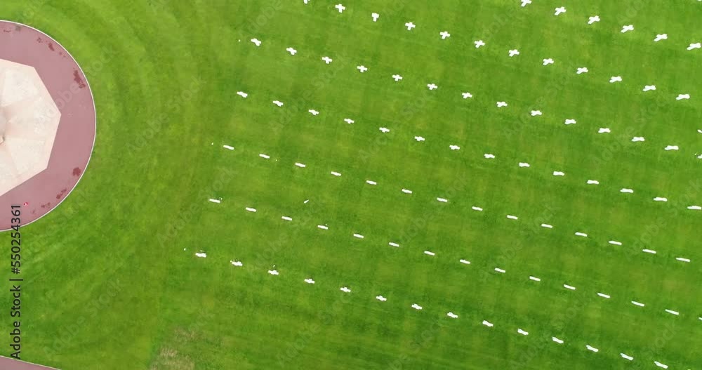 Vue aérienne d'un cimetière militaire américain - Seconde Guerre mondiale - Omaha beach - Colleville-sur-Mer