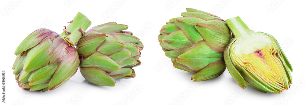 Naklejka premium Fresh Artichokes isolated on white background closeup