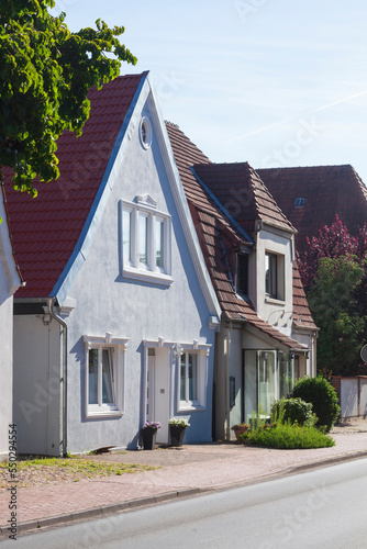 Wohnhäuser, Einfamilienhäuser, Wohngebäude, Osterholz-Scharmbeck, Niedersachsen, Deutschland © detailfoto