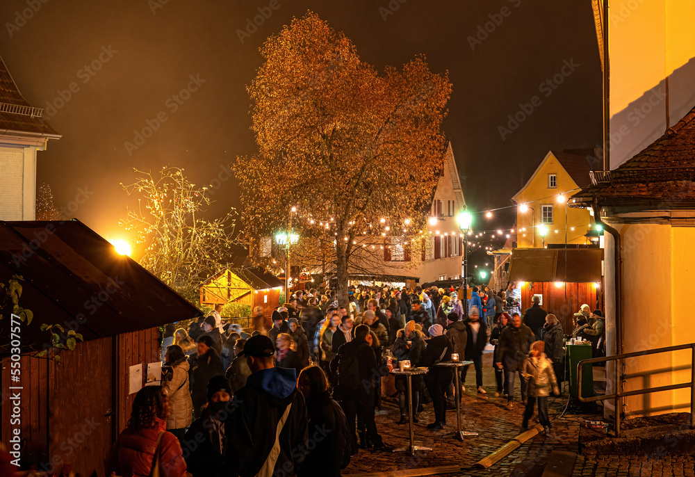 Fototapeta premium Altensteig im Schwarzwald, Weihnachtsmarkt