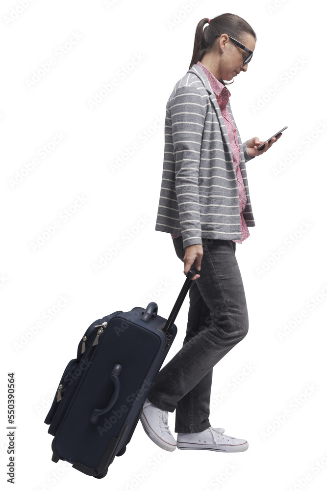 PNG file no background Woman traveling and using a smartphone PNG file no background Woman traveling and using a smartphone