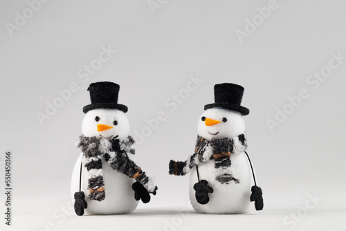 2 Snowmen