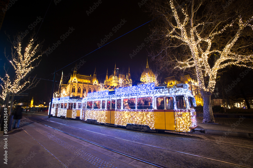 Fototapeta premium cristmas tram