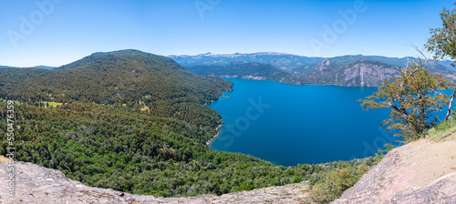 Fototapeta Naklejka Na Ścianę i Meble -  panoramic view of san martin de los andes lake, argentina