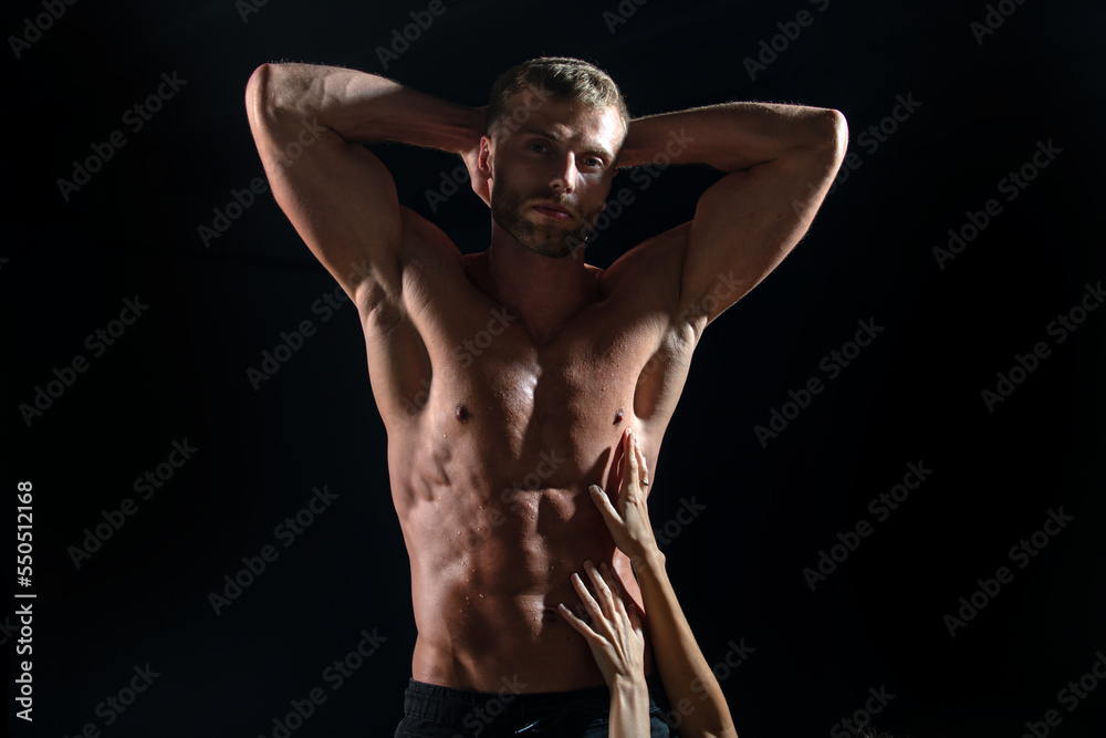 Fotografia do Stock: Muscular shirtless manked man model showing