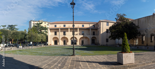 Φωτογραφία Don Diana square and former artistic high school Rebursa palace