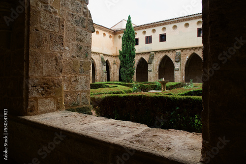 patio interior de un monasterio