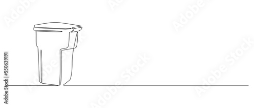 One continuous line drawing of garbage container. Plastic recycle waste dustbin in simple linear style. Trash box with close lid and empty space in editable stroke. Contour vector illustration