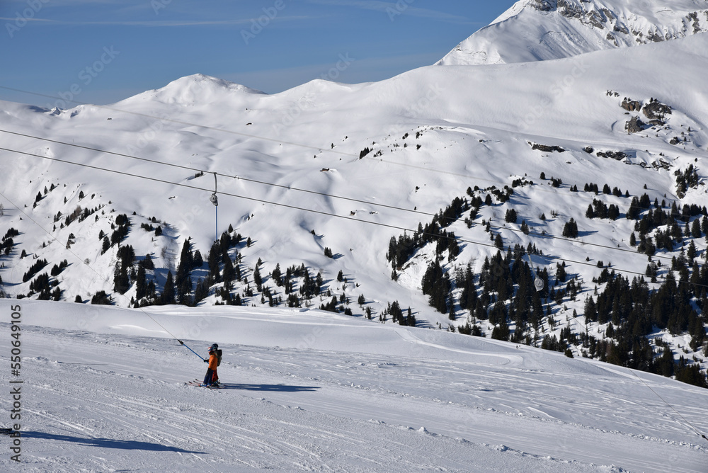 Télésiège dans les Alpes suisses