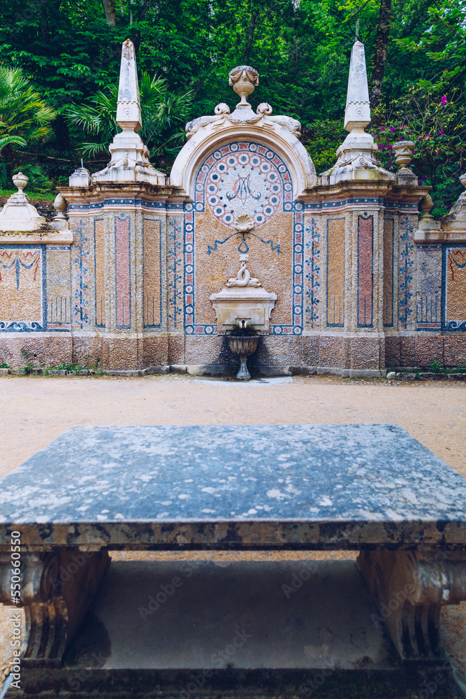 Φωτογραφία Garden of the Regaleira Palace (Quinta da Regaleira), Sintra, Portugal