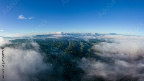 Montañas entre nubes, Panorámica © Amilcar Fuentes