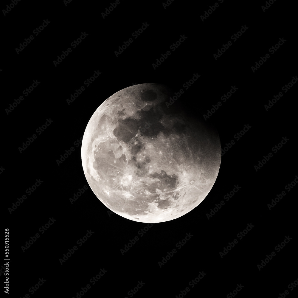 Obraz premium moon on the dark night dark background