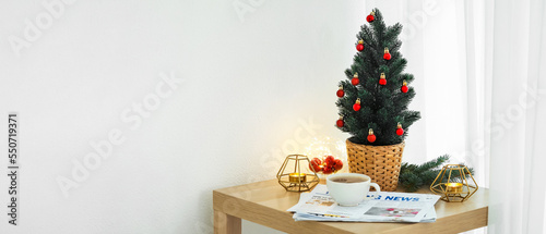 Small Christmas tree, coffe...