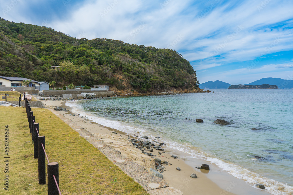 五島列島の頭ヶ島の美しい海岸の風景
