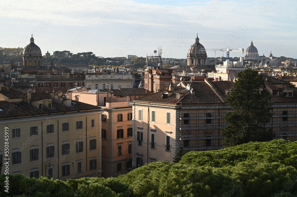Au-dessus des toits de Rome