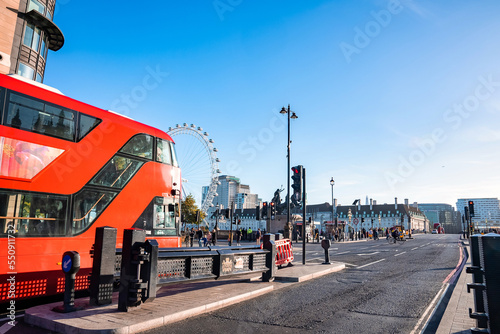 Photographie Big Ben, Westminster Bridge and red double decker bus in London, England, United