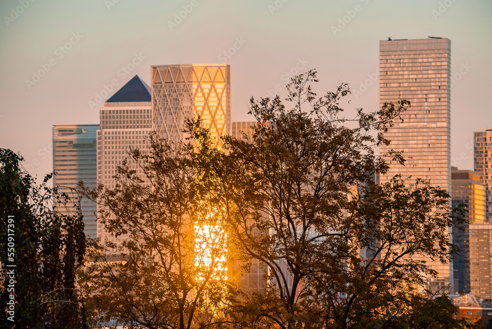 Obraz premium Corporate Office buildings in Canary Wharf, London. Close up view of the skyscrapers in London, UK.