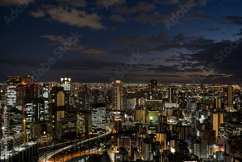 大阪 梅田スカイビル 空中庭園展望台からの夜景 © miko_neko