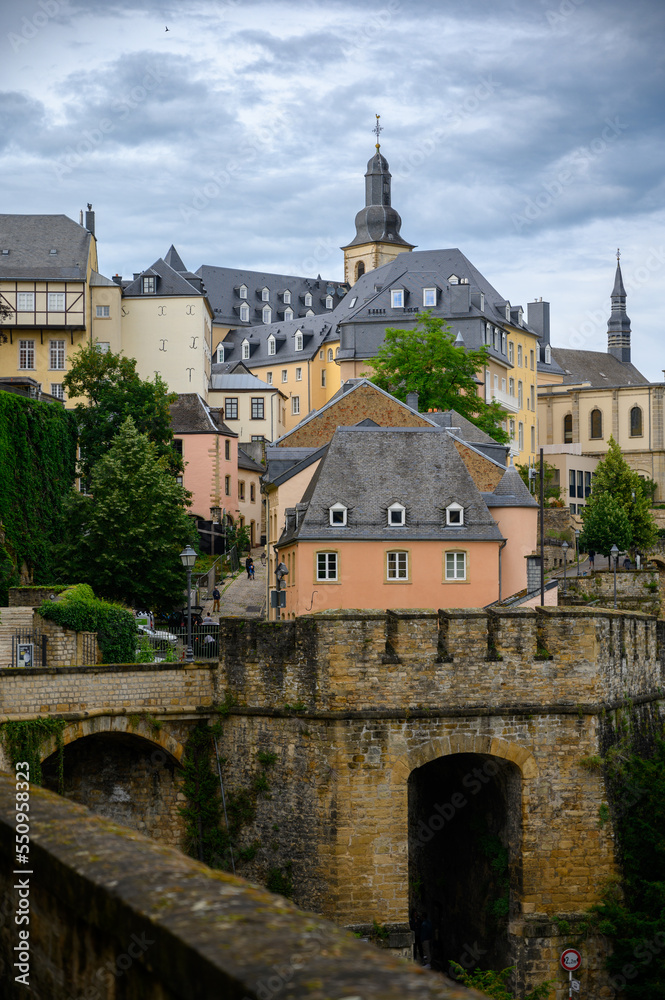A view of the old part of the Luxembourg city (Ville-Haute) as seen from the Chemin de la Corniche. Luxembourg, 2021/07/04.