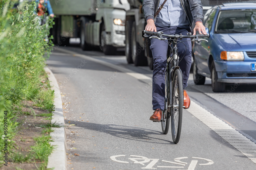 Fototapeta premium male_cyclist