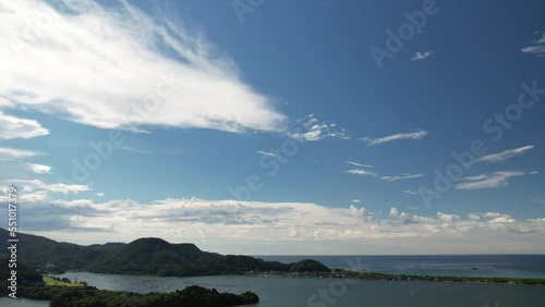 Wallpaper Mural 山陰海岸国立公園久美浜湾　ドローンタイムラプス撮影 Torontodigital.ca