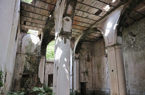 Lancusi - Scorcio della Chiesa di San Giovanni Battista in rovina photo