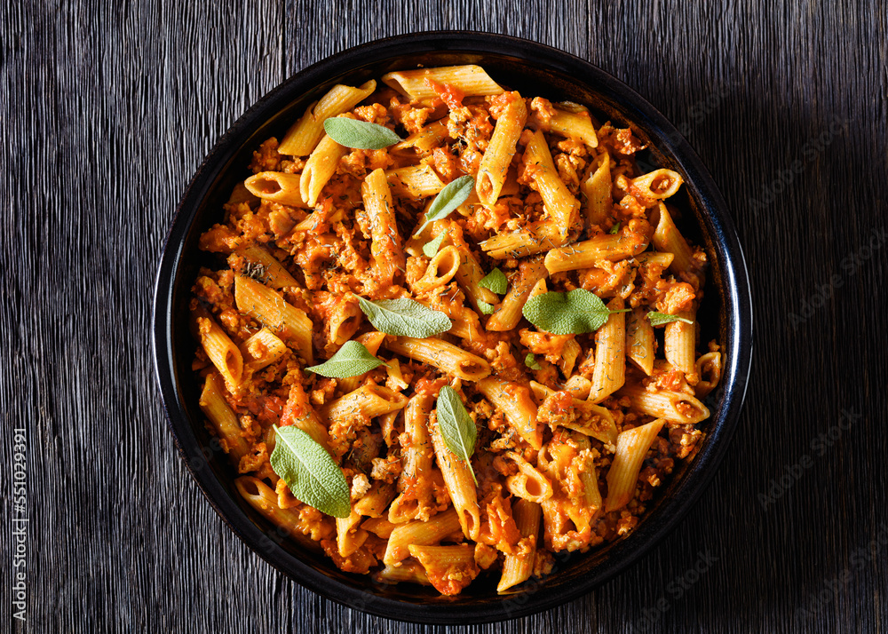 Whole wheat pasta bake with ground beef and cheese Whole wheat pasta bake with ground beef and cheese