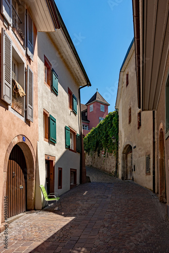 Obraz na płótnie Straße in der Altstadt von Rheinfelden im Aargau in der Schweiz w salonie