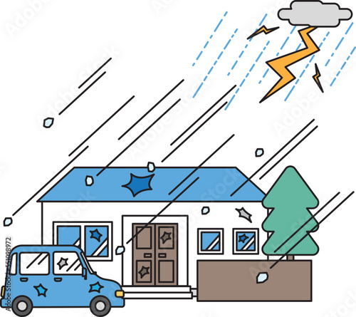 大粒の雹の被害を受ける住宅