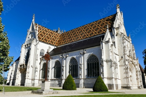 Façade nord de l’église Saint-Nicolas-de-Tolentin du monastère royal de Brou à Bourg-en-Bresse photo
