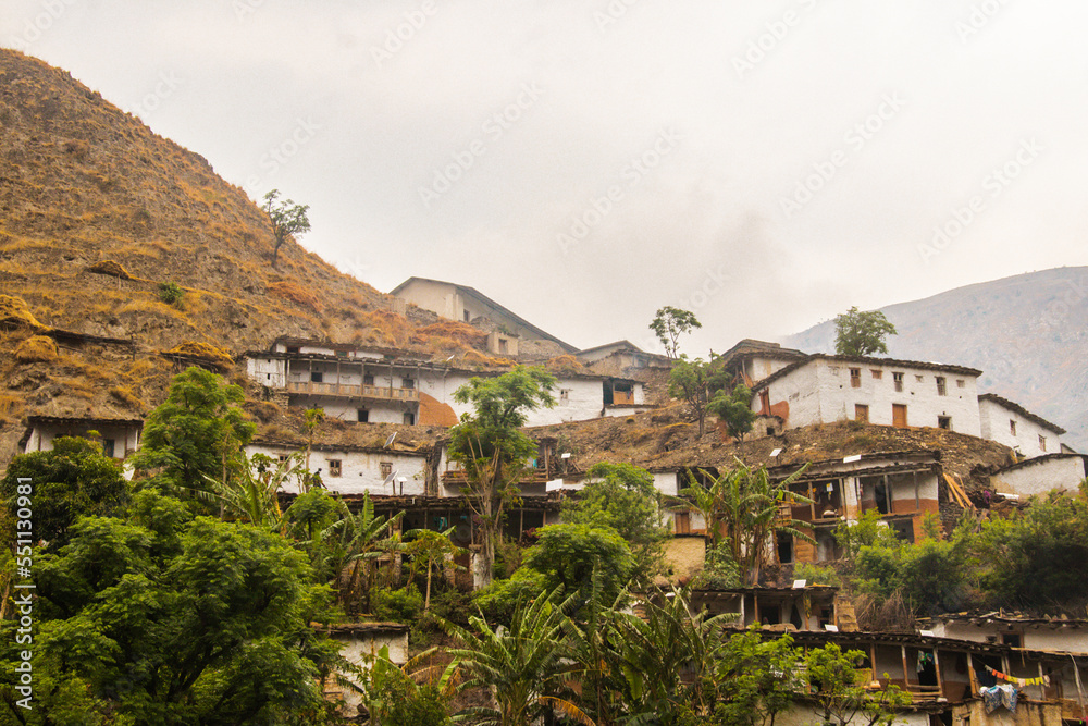 Obraz premium A rural Himalaya village community in Bajura Mugu Karnali Tibetan Nepal