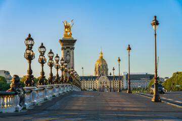 Leinwandbilder Pont Alexandre III Invalidendom hinter Pont Alexandre III  © Pawel Pajor