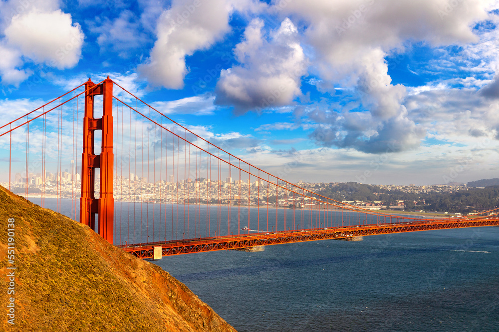 Fototapeta premium Golden Gate Bridge in San Francisco