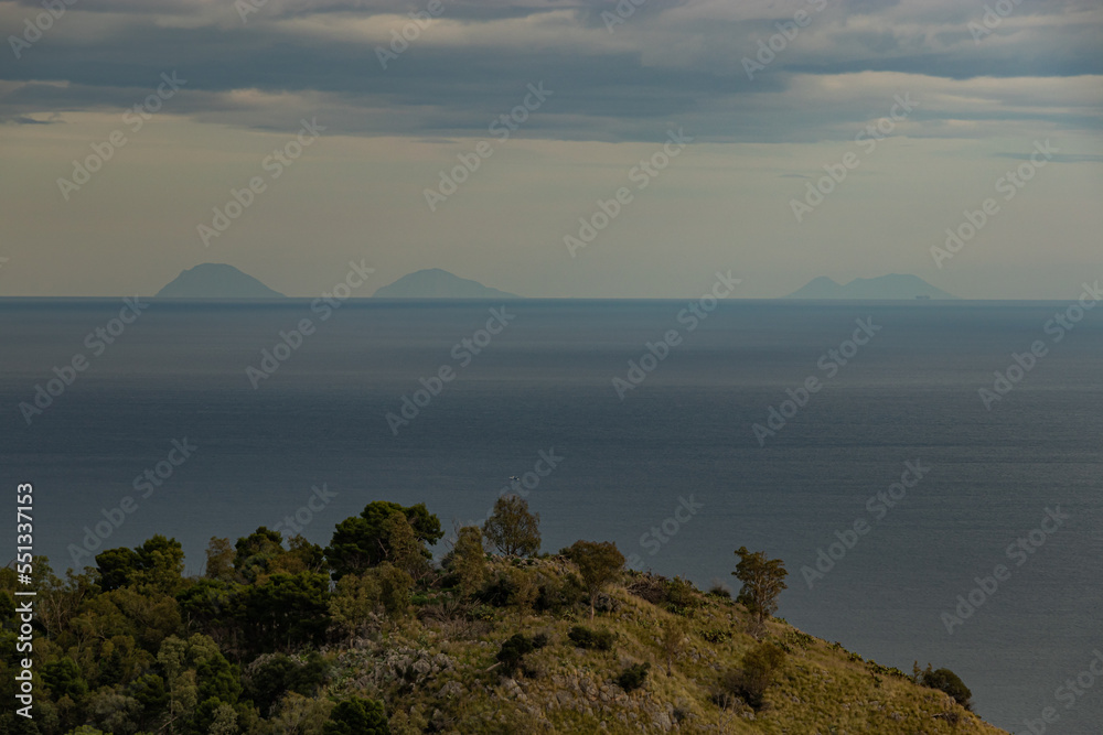 Le isole Eolie viste da Palermo