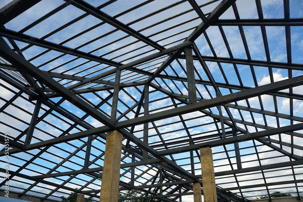 Welding of galvanized steel roof structures. Welding of galvanized steel roof structures.