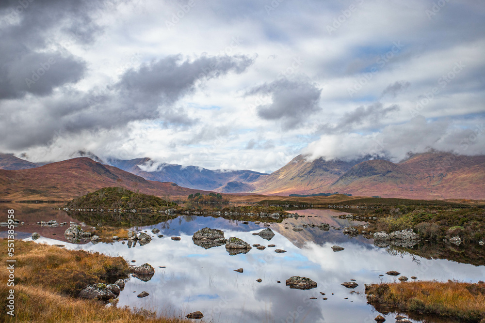 Fototapeta premium autumn in the mountains