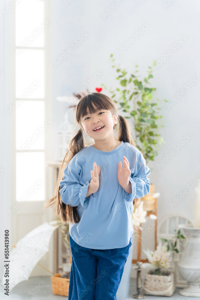 ダンスする女の子 ダンスする女の子