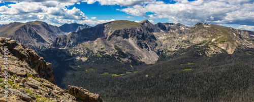 Fototapeta Naklejka Na Ścianę i Meble -  Clouds Resting over the Rocky Mountains, Rocky Mountain National Park, Colorado
