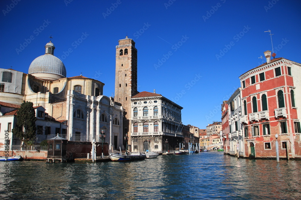 Eglise San Geremia et reliques Sainte Lucie Grand canal Venise