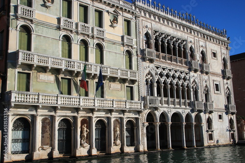Palais inondés sur le grand canal à Venise  © Patrick Stoltz