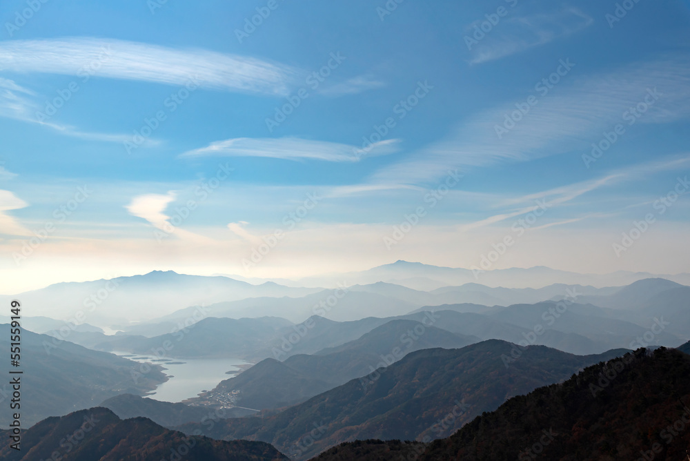 the scenery of Odosan Mountain overlooking Hapcheonho Lake