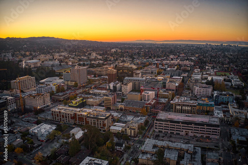 Fotografia Aerial View of Berkeley, California in Autumn