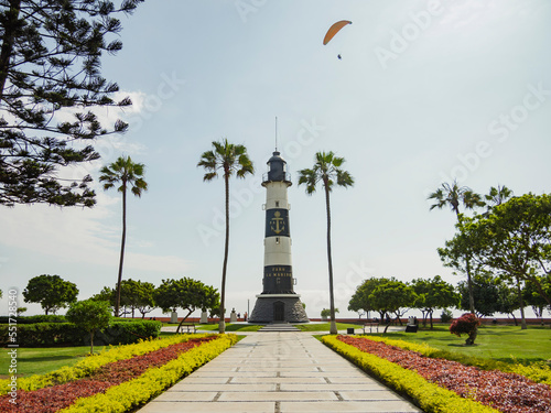 Faro de la Marina, malecón Cisneros, Miraflores, en Lima Peru, Sudamérica photo