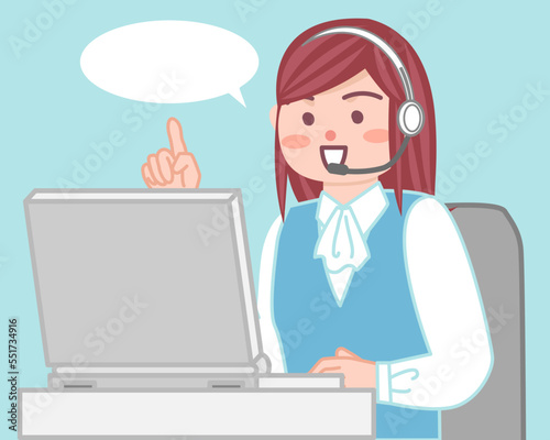 笑顔でお客様に提案をするコールセンターの女性