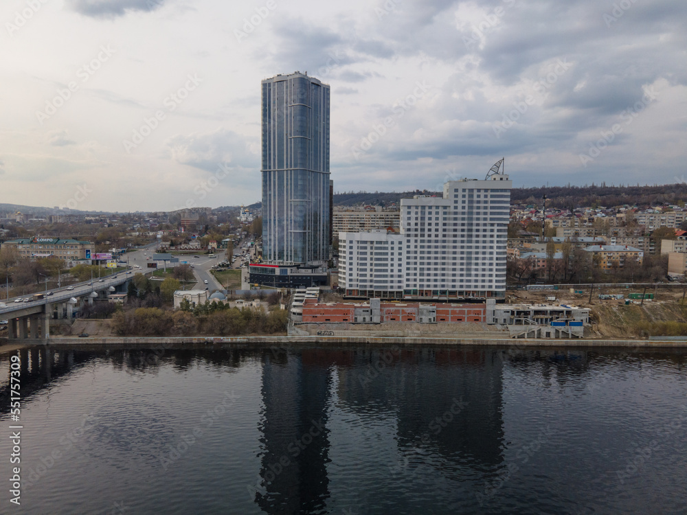 Naklejka premium area near the bridge in the city of saratov