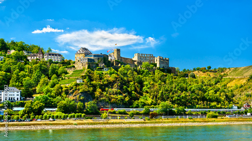 Bild auf Leinwand Rheinfels Castle above the Rhine river in Sankt Goar